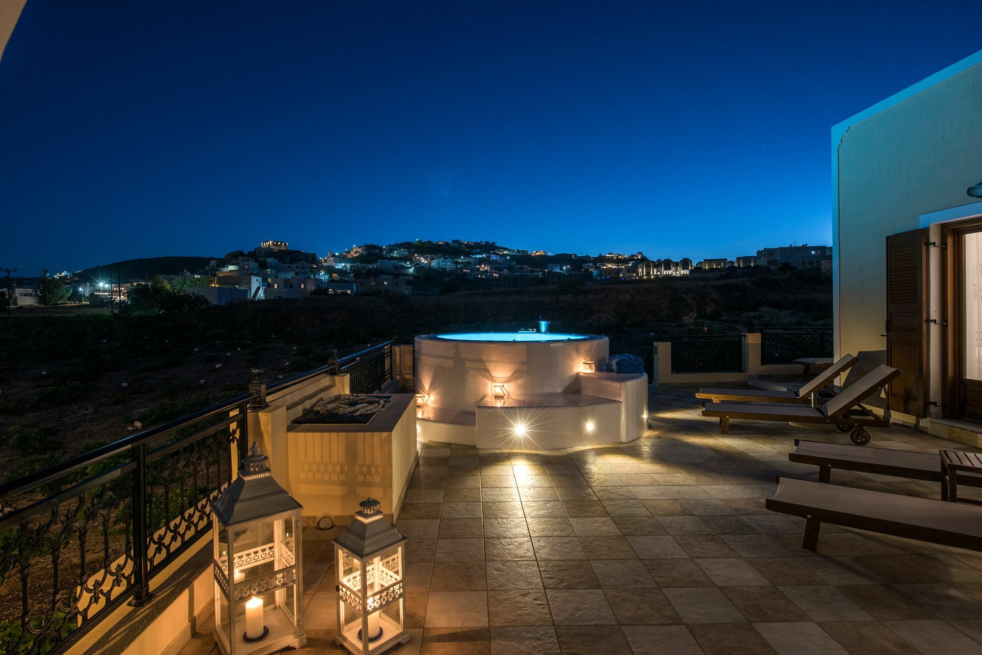 Vineyard Exclusive Suites Акротири Экстерьер фото